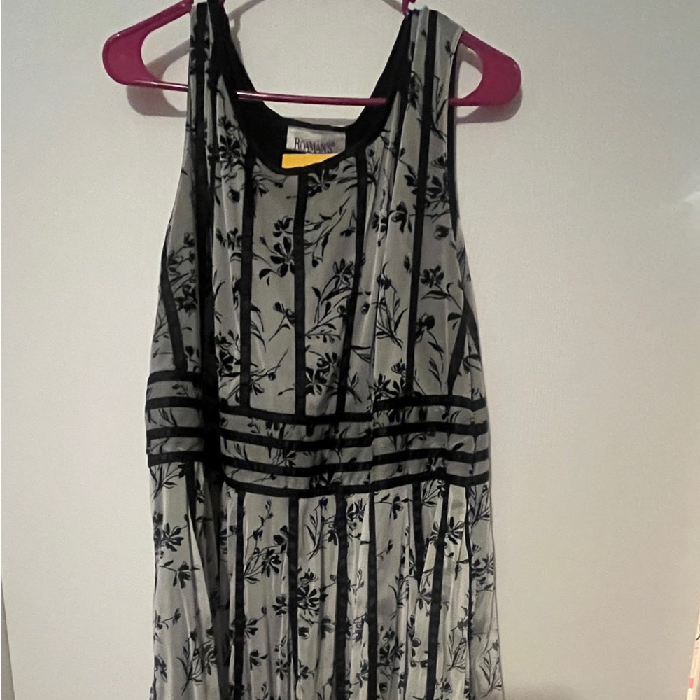 Roman's dress 20w beautiful black and white layered dress